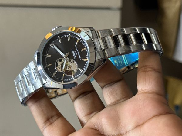 TISSOT CHAIN AUTO OPEN HEART BLACK DIAL