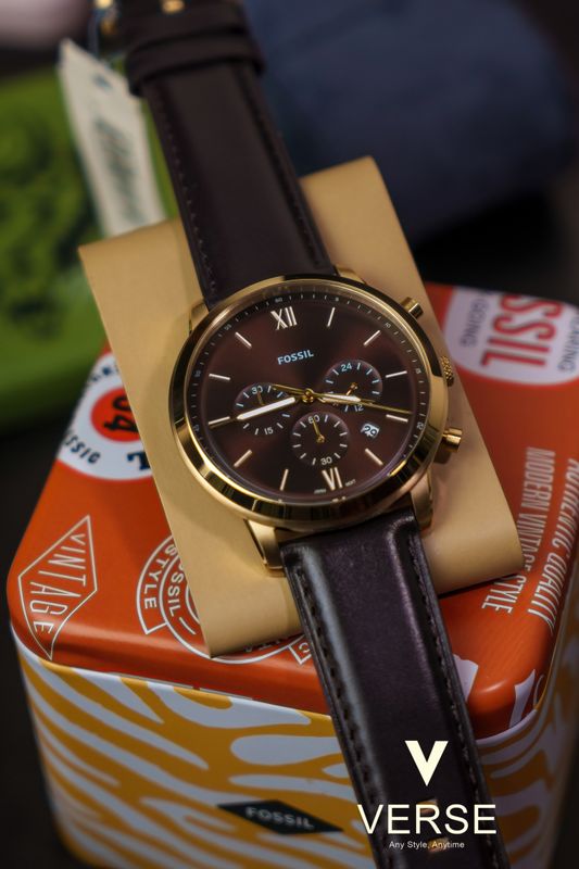 Fossil Neutra FS5763 Men’s 44 mm Gold-Tone Chronograph – Black Dial & Brown Leather Strap