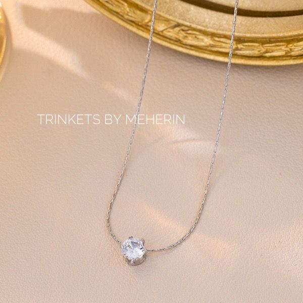 Round pendant silver