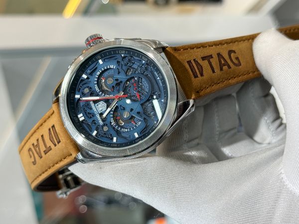 TAG QUARTZ BROWN BELT BLUE BELT