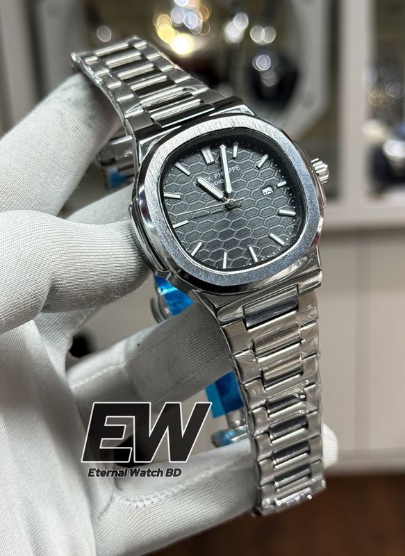 PATEK SWEEP CHAIN HONEYCOM BLACK DIAL