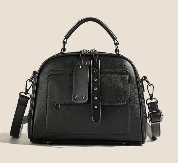 High End Ladies' Hand Bag Multi Layer Large Capacity Commuting Bag (Black)