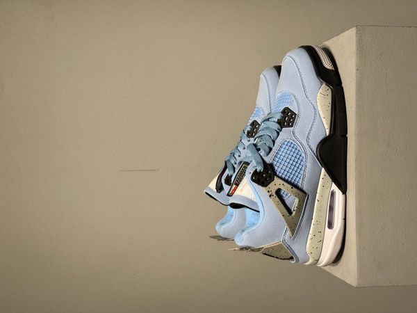 Jordan 4 University Blue