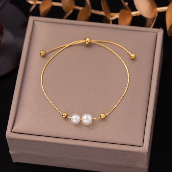 pearl adjustable bracelet