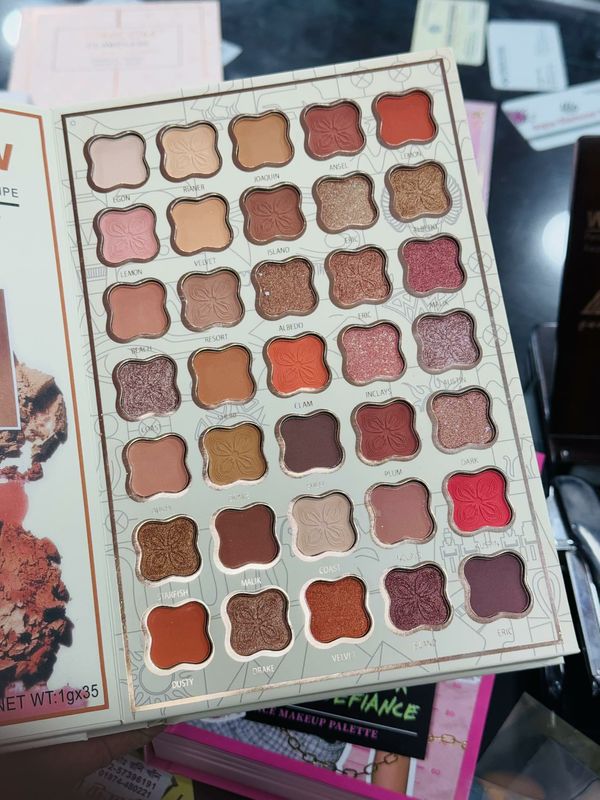 SHEGLAM Beauty Book – Premium All-in-One Makeup Kit - Image 3