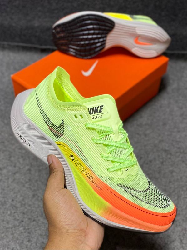 Nike zoomX Vaporfly Next %2 Hyper Orange