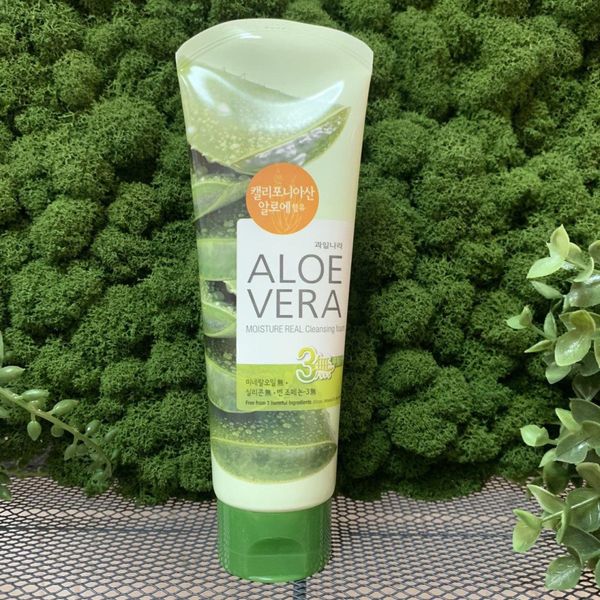 Aleovera Aleovera Moisture Real Cleansing Foam