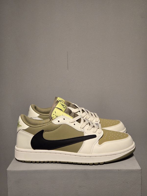 Travis Scott Low Golf