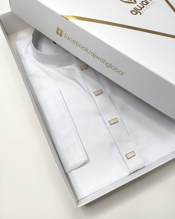 Noor White Panjabi – By Ajwah Global