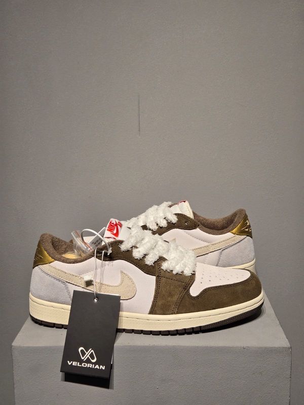Jordan 1 low year of the rabbit