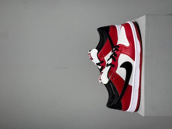 Sb dunk chicago red