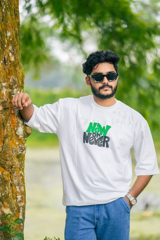 Dove Shoulders T-Shirts
