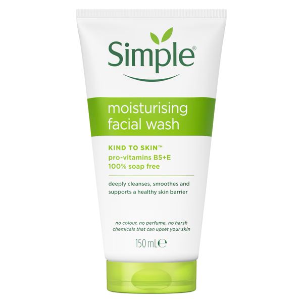 Simple – Moisturising Facial Wash (Vitamin B5 + E)