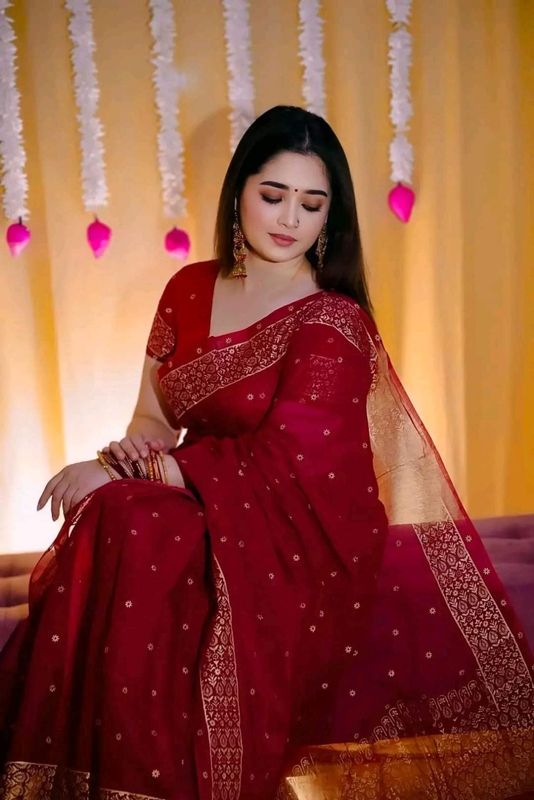 হাফসিল্ক গ্লিটার ওয়ার্ক আফসান প্রিন্ট শাড়ি ব্লাউস পিস সহপ্রোডাক্ট ডিস্ক্রিপ্সনশাড়ি