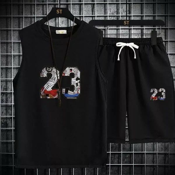 Unique t-shirt and pant combo