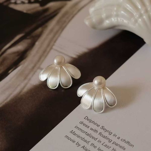 New Chinese style flower petal earrings