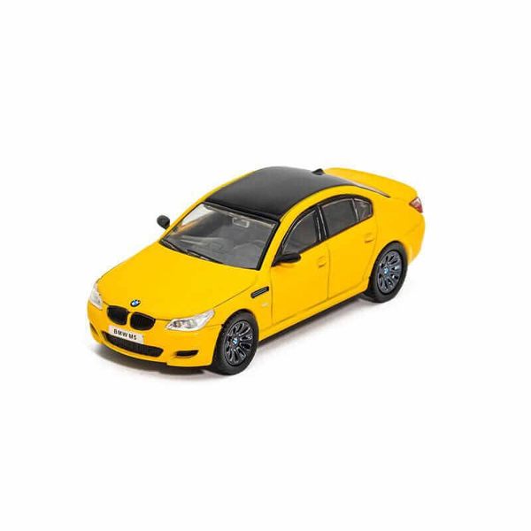 Shadow 1:64 BMW M5 (E60) Yellow Diecast Model Car