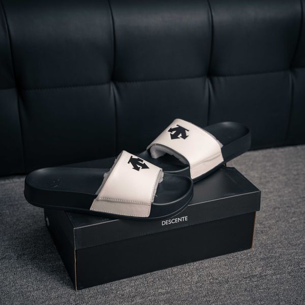 Descente slippers (1:1)
