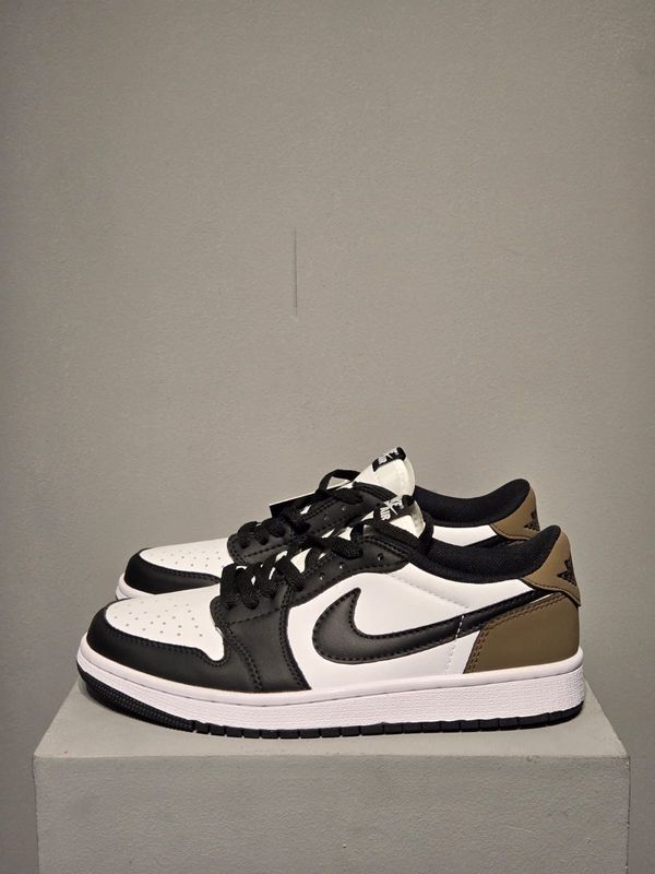 Jordan 1 low og mocha