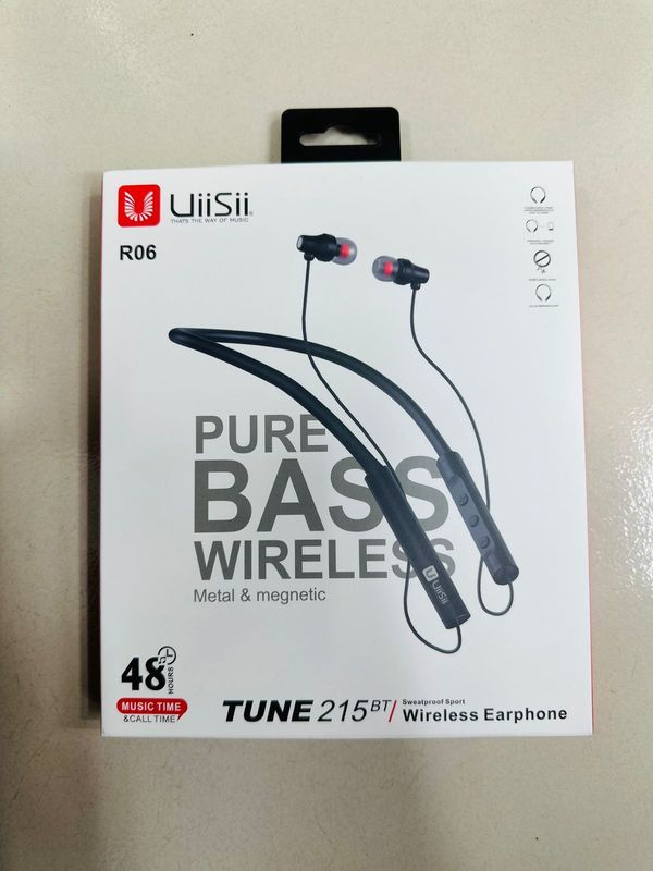 đđļ āĻ
āϏāĻžāϧāĻžāϰāĻŖ BASS āĻāϰ 48 āĻāĻŖā§āĻāĻžāϰ āĻŦā§āϝāĻžāĻāĻāĻĒ āĻāĻžāύ? āĻāĻĒāύāĻžāϰ āĻāύā§āϝ Uiisii Ro6 Wireless Neckband! đļđ