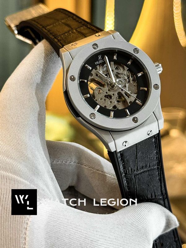 HUBLOT AUTO BELT GREY BLACK LEATHER TEXTURE
