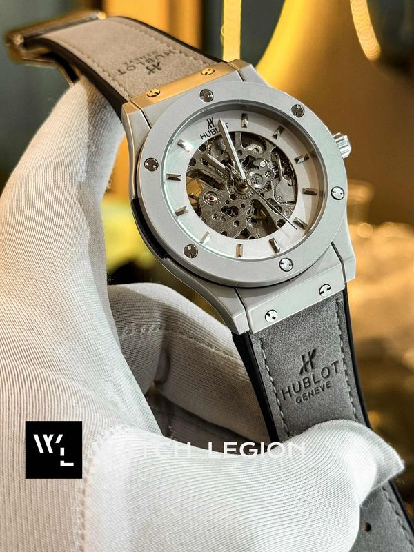 HUBLOT AUTO BELT GREY WHITE VELVET TEXTURE