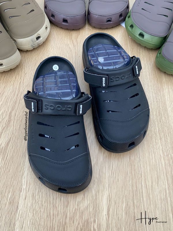 Crocs Yukon Vista (Black)
