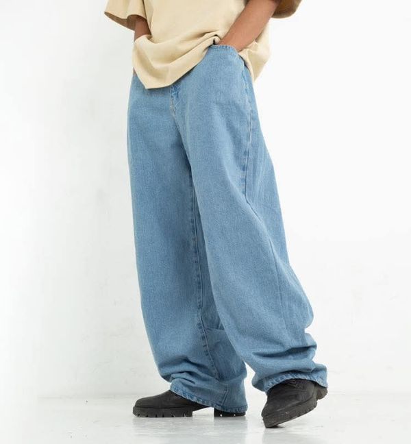 Solid blue baggy fitted denim pant