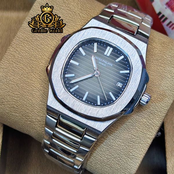 PATEK PHILIPPE GENEVE Nautilus 7118/1A Auto Movement