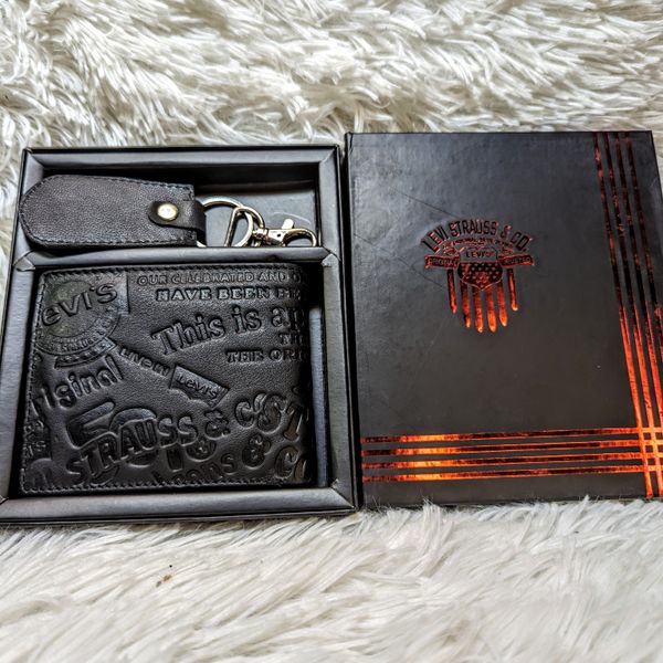 With Key Ring LEVI'S BRAND New Wallet | Fireproof Original Leather