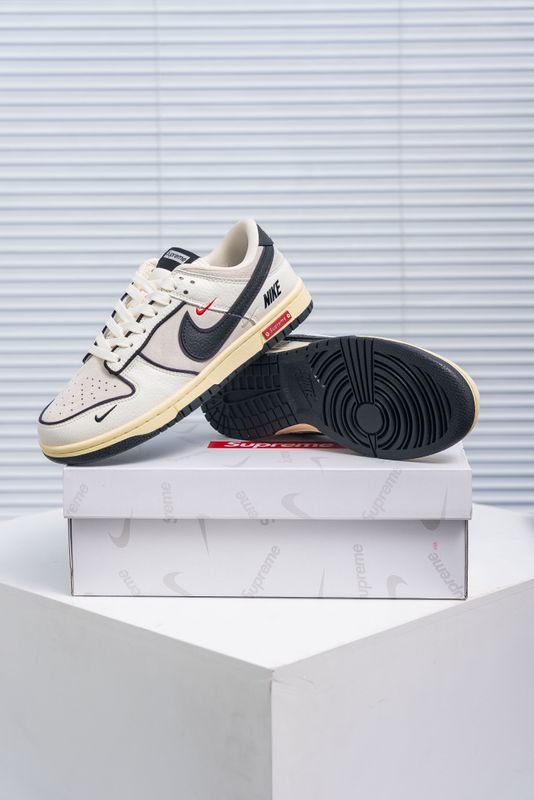 Nike SB Dunk Low Supreme (1:1)