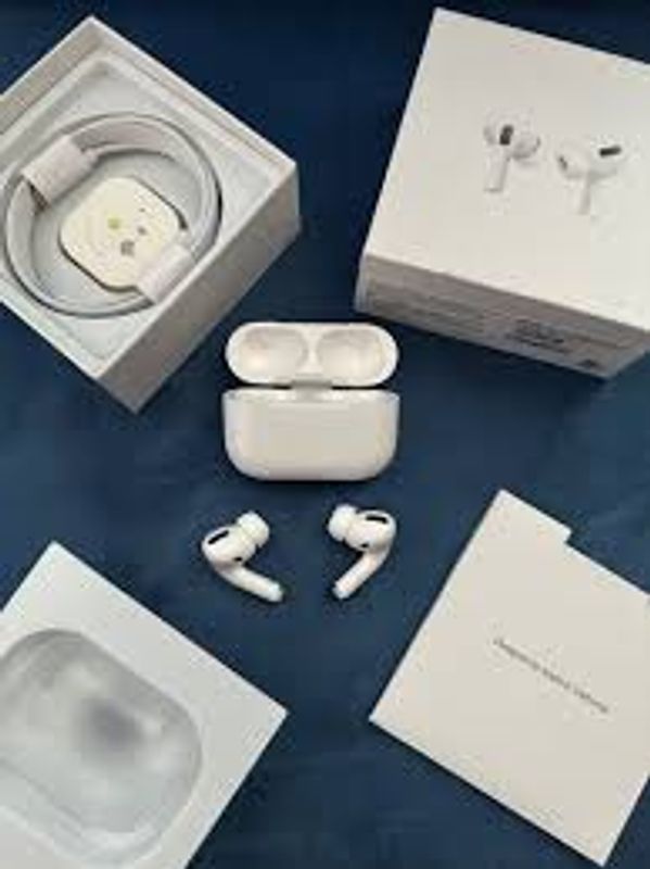 Apple AirPods Pro (2nd Gen) Dubai version. - Image 5