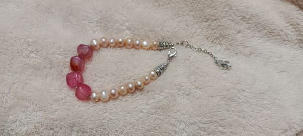 Adjustable Pearl Breslate