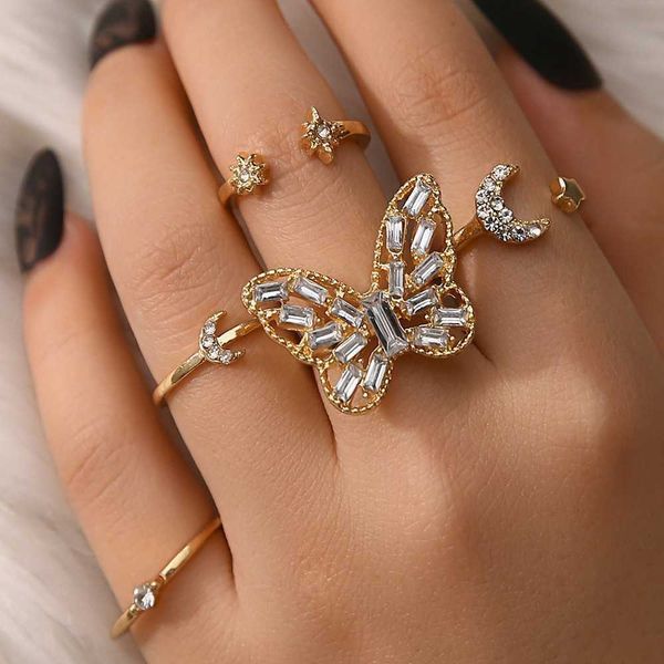 বড় বাটারফ্লাই রিং সেট (৫পিছ ) N/A Big Butterfly Ring set (5 piece)N/A .