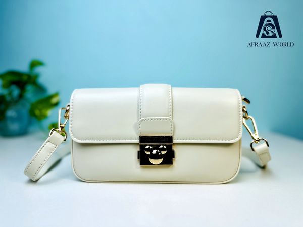 Stylish Mickey Mouse Shoulder Bag – Limited Edition!