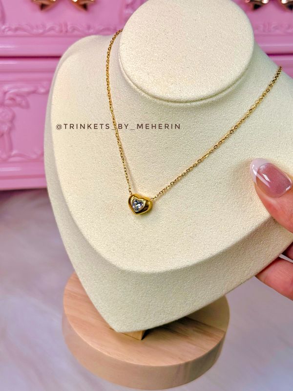 Mini heart with stone neckpiece