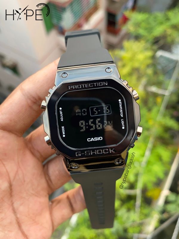 G-Shock digital square dial (Black)
