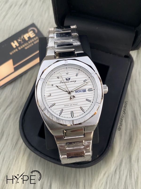 Success Way DayDate Quartz (White Dial)