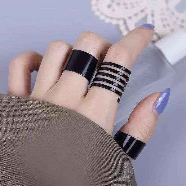 3 Piece black ring set