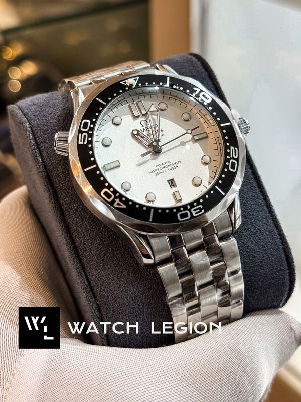 OMEGA SEAMASTER CHAIN WHITE DIAL