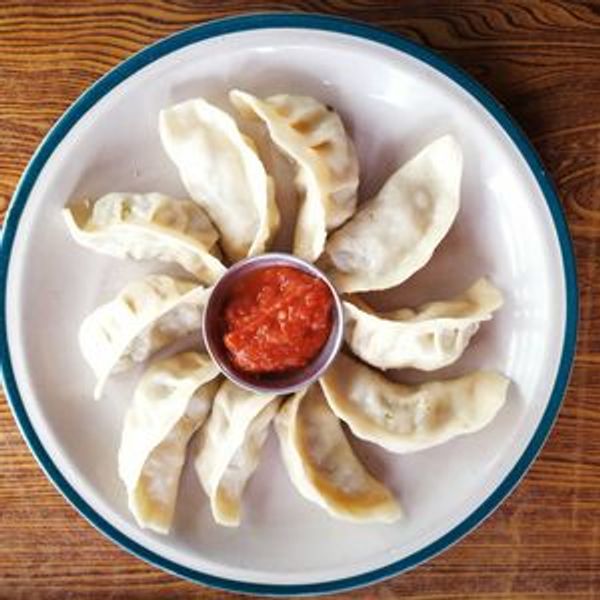 chicken momo's 12 pic