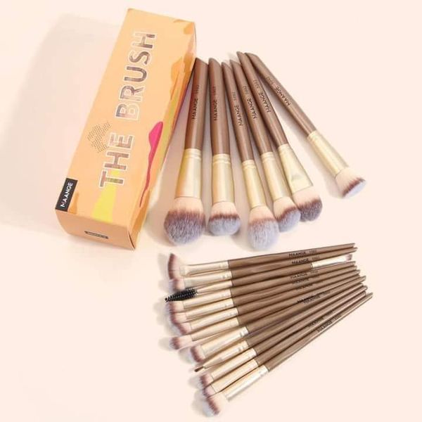 mangee the brush 18 piece (golden)