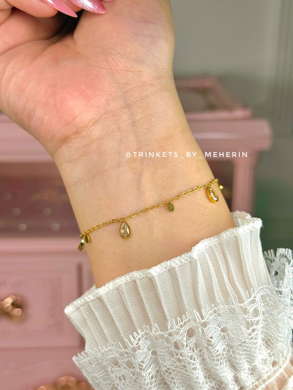 Water drop tassel bracelet