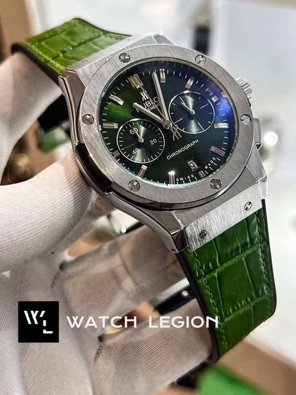 HUBLOT CLASSIC FUSION SILVER CASE GREEN BELT GEEEN DIAL LEATHER TEXTURE
