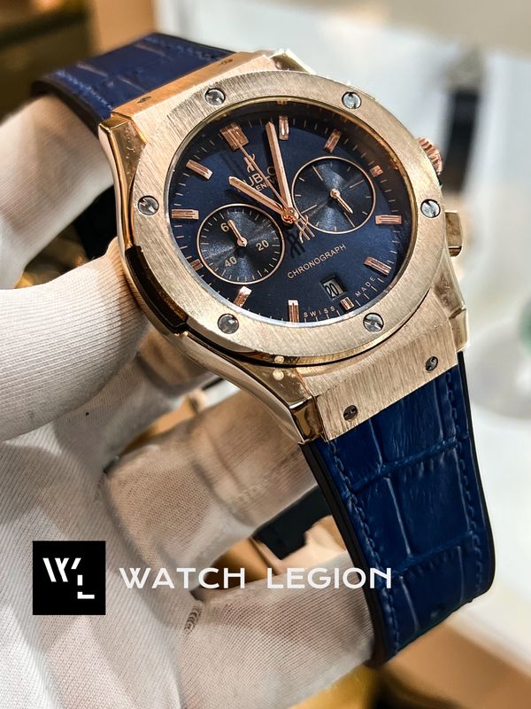 HUBLOT CLASSIC FUSION ROSE GOLD CASE BLUE BELT BLUE DIAL LEATHER TEXTURE