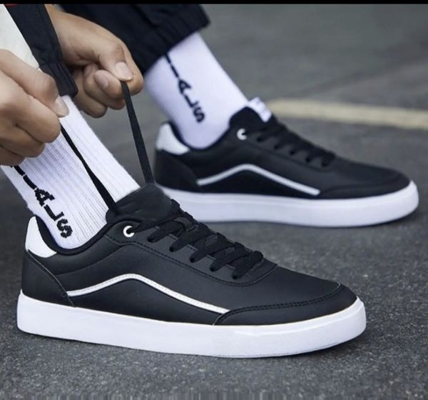 Whiteline Black Runner Sneaker(ADS-49)