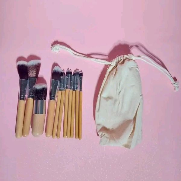 Bamboo brush