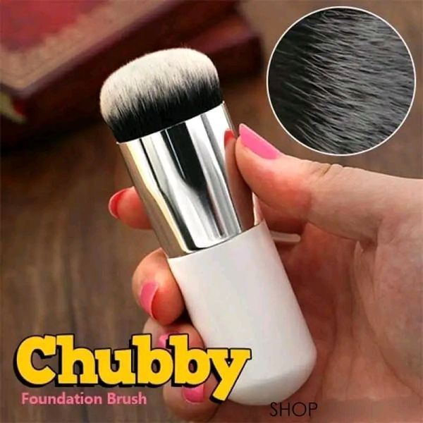 Chubby Kabuki Foundation Brush