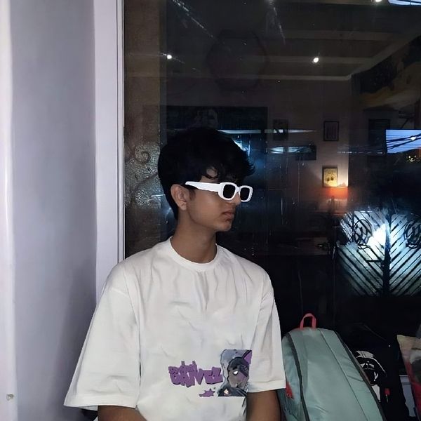 White oversized t-shirt -Divaze