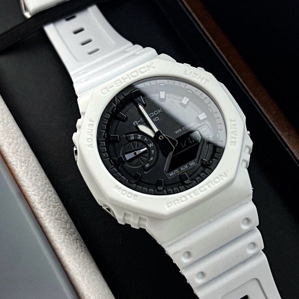 GSHOCK GA 2100 RUBBER BELT FULL WHITE BLACK DIAL